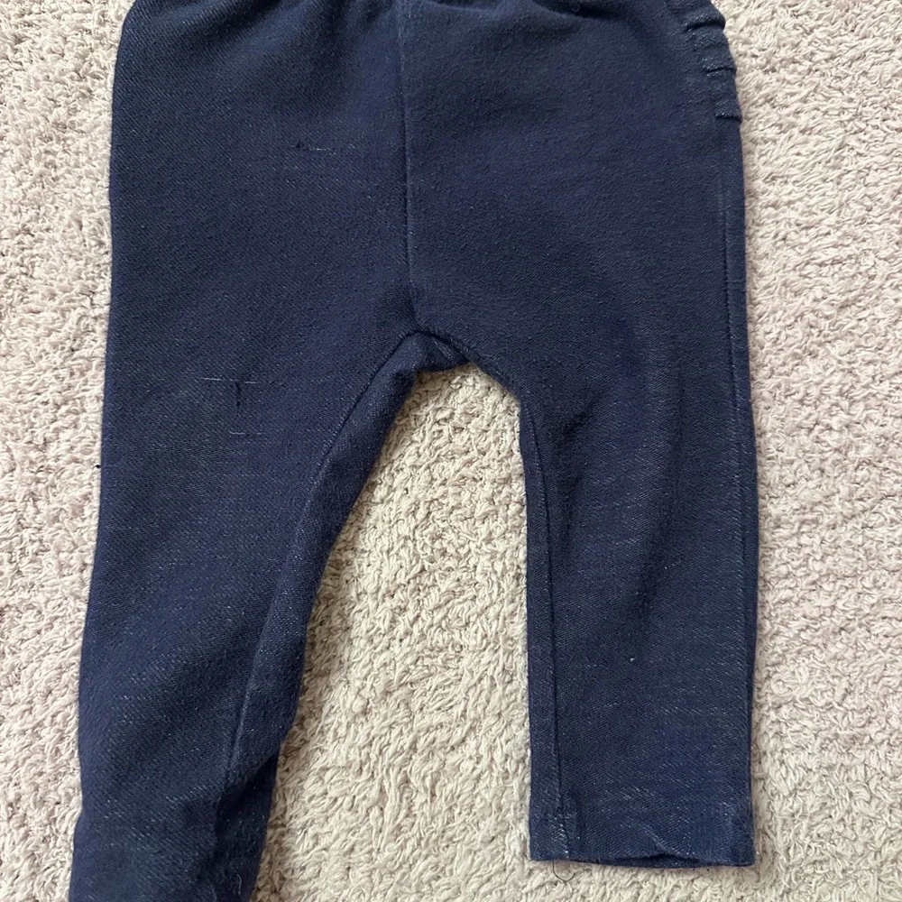 Old Navy Kids Leggings Set - Floral, Pink, Gray, and Navy - Picture 2 of 10